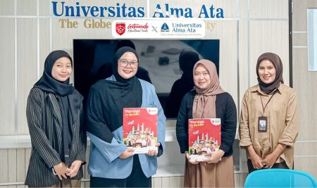 Penandatanganan MoU PT Gistrav Ontrip Asia dan Universitas Alma Ata Yogyakarta untuk Program Internasional Singapura-Malaysia